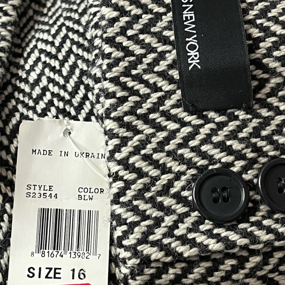 Jones Of New York  Coat - Picture 6 of 12